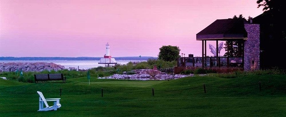 Mission Point Resort แมคคิแนคไอแลนด์ ภายนอก รูปภาพ