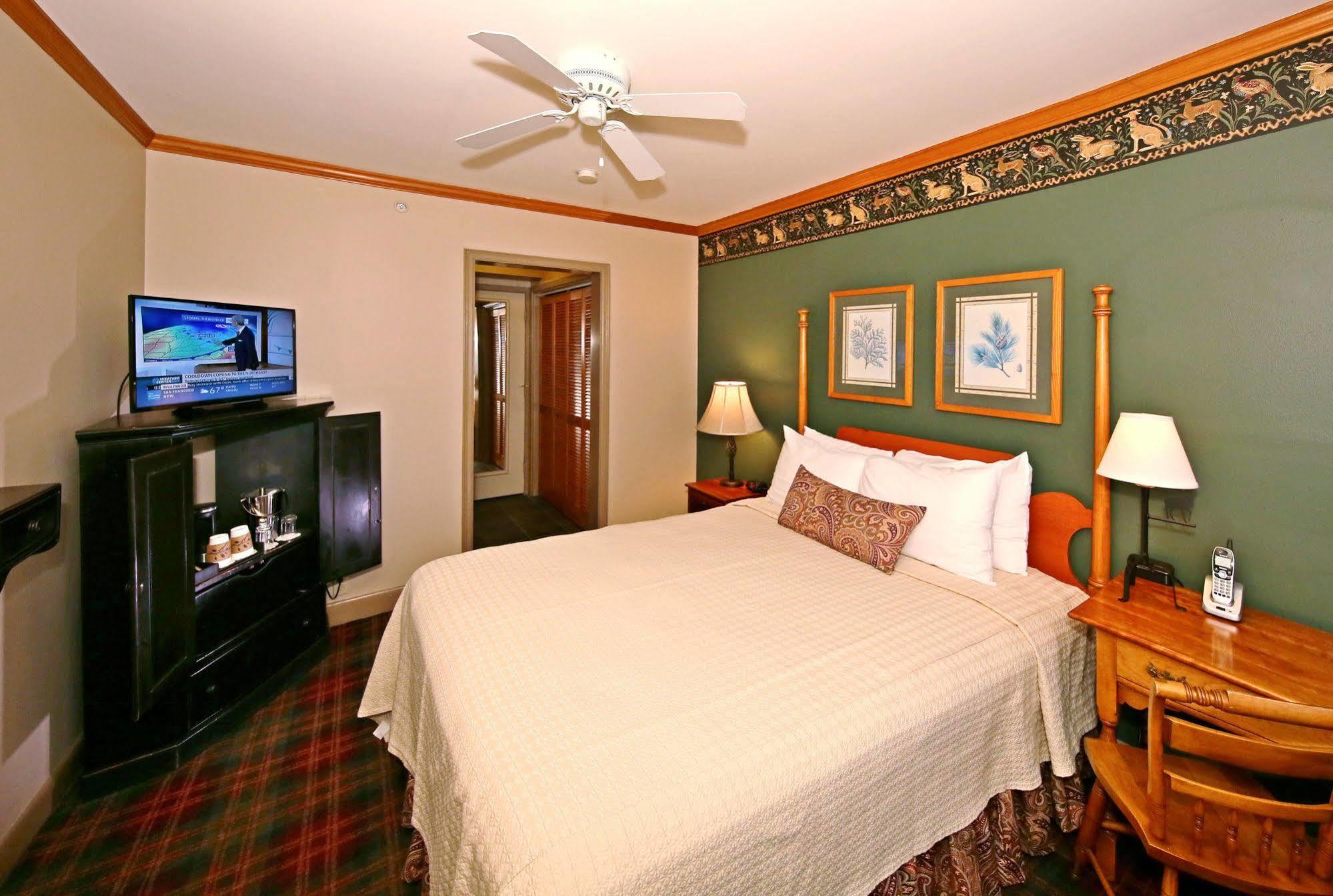 Mission Point Resort แมคคิแนคไอแลนด์ ภายนอก รูปภาพ